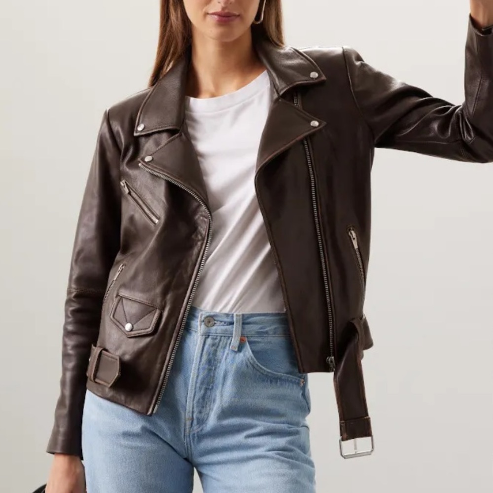 VEDA Classic Leather Moto Jacket in Size XS